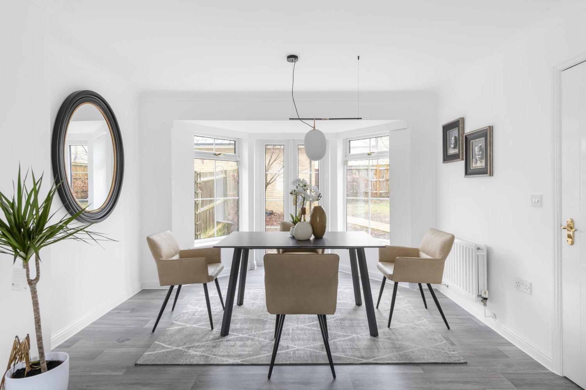 Luxurious 3 Bed House With Free Parking, Close To The Train Station & Town Braintree Dış mekan fotoğraf